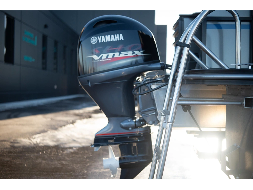 2025 Suncatcher Select 20f alt