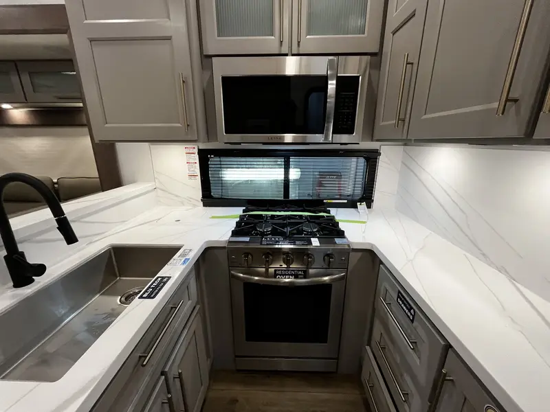 2026 Alliance RV Paradigm 395DS