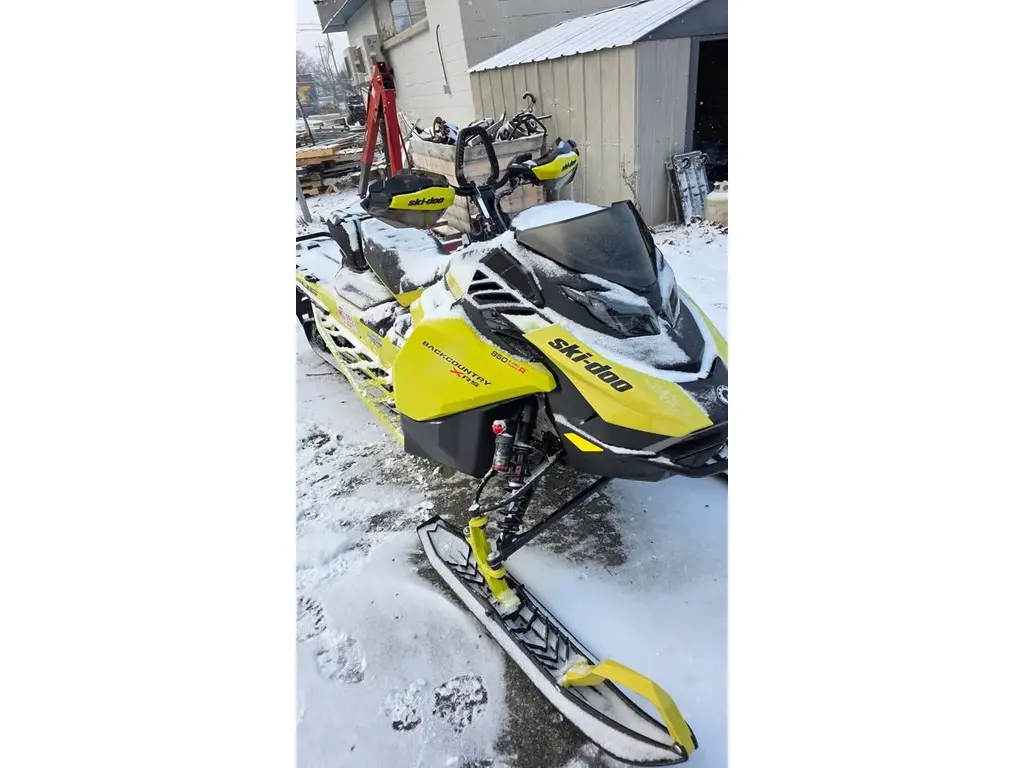 2025 Ski-Doo Backcountry X RS 850 E-TEC Turbo R
