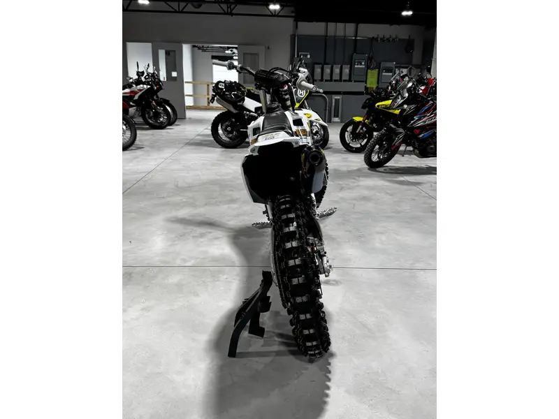 2026 Husqvarna FC 450 FACTORY ED thumbnail 3