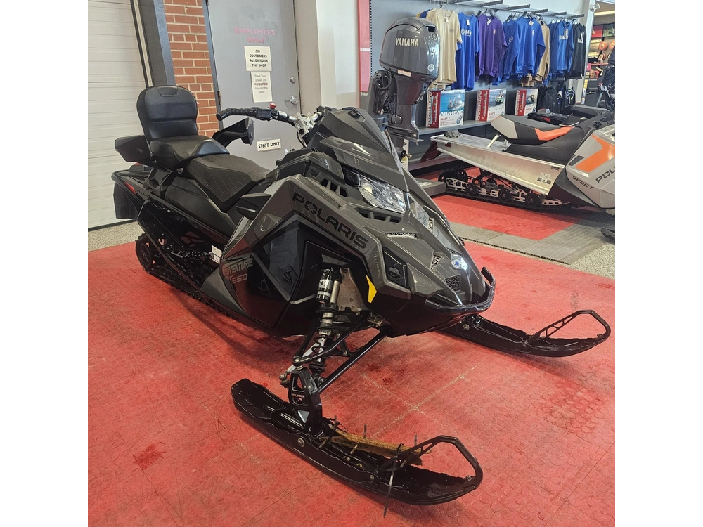 2025 Polaris 650 Indy Adventure 137 alt
