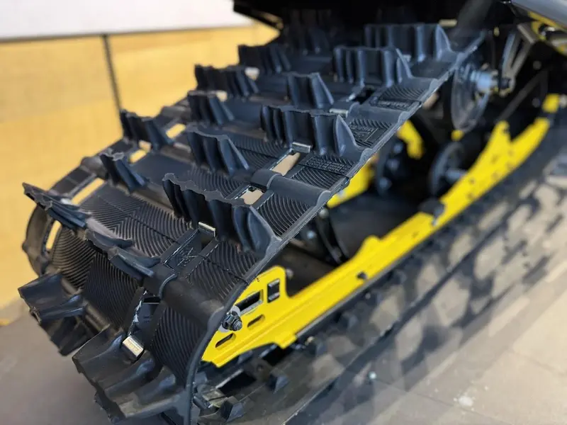 2026 Ski-Doo Summit néo + 600 EFI