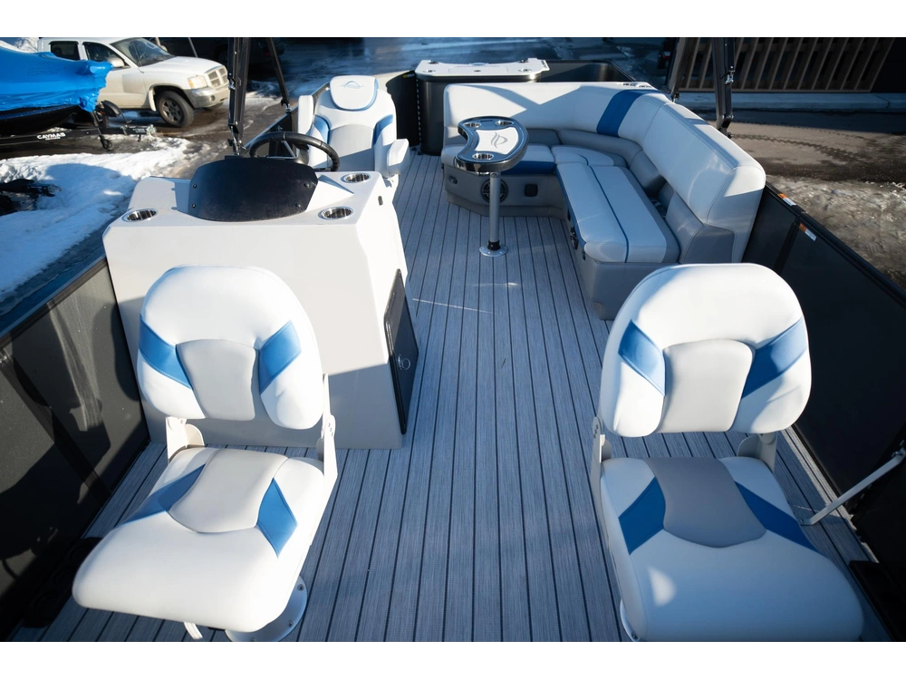 2025 Suncatcher Select 20f alt