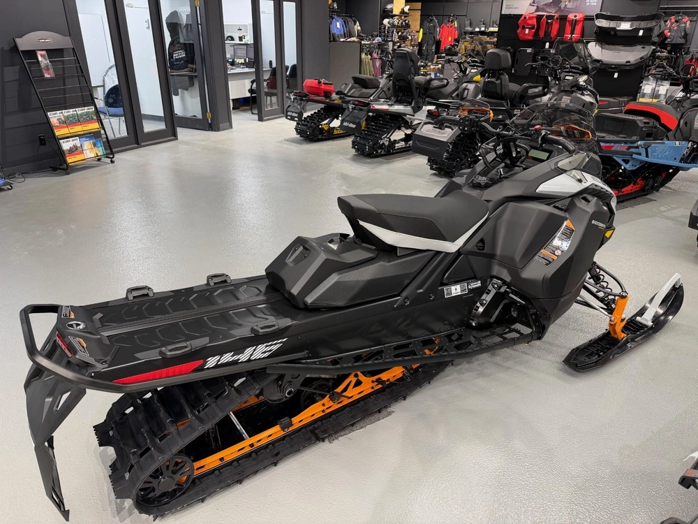 Ski-doo Backcountry Adrenaline 600r E-tec 600 2026