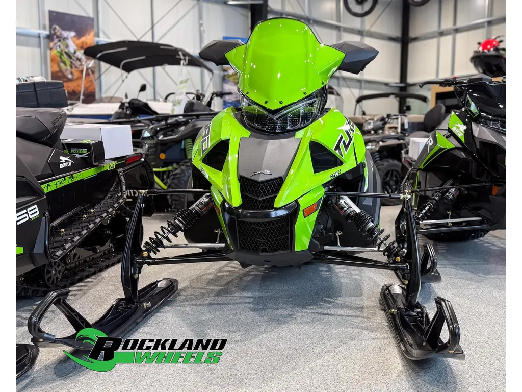 2026 Arctic Cat ZR 9000 THUNDERCAT EPS ATAC 137 *DEMO MODEL*