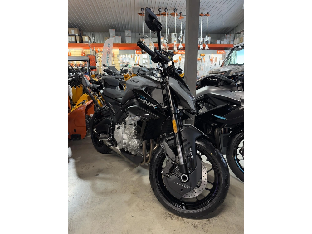 Cfmoto 675nk 2026 alt