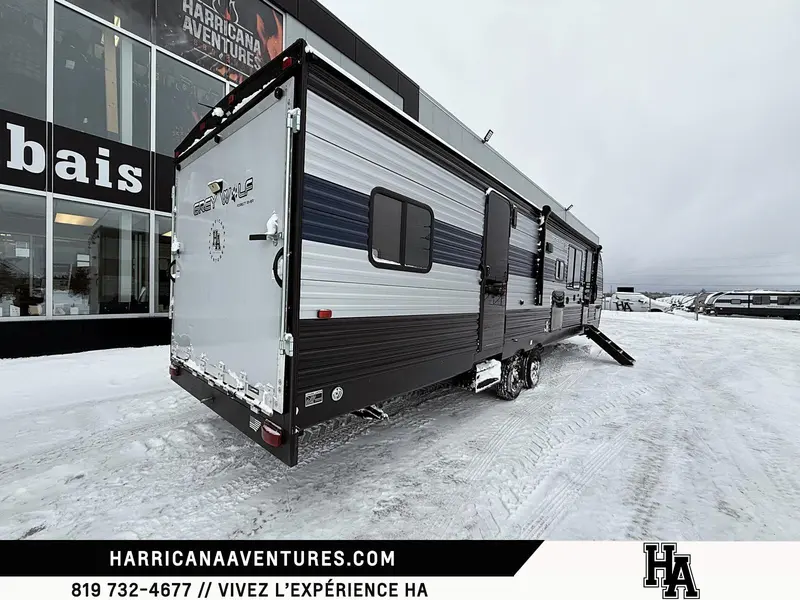 2022 Cherokee 29RR Cargo thumbnail 5