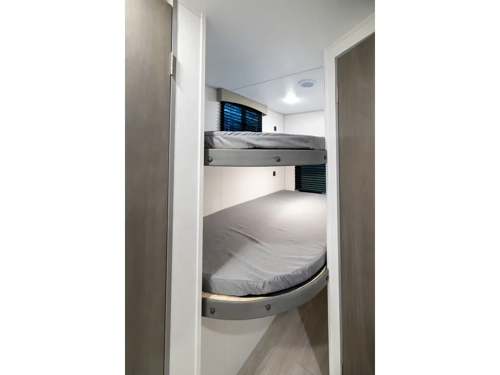 2026 Forest River Viking 262dbs alt