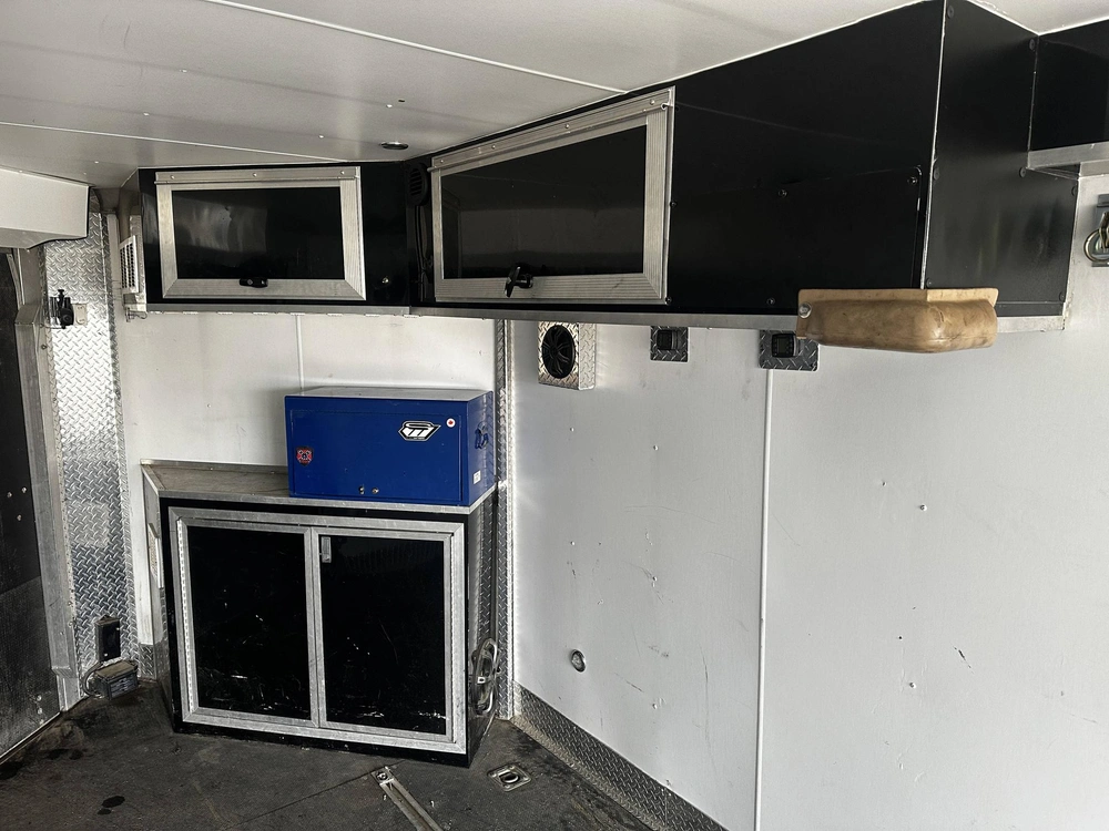 2015 Mission Trailers Heated Sled Trailer alt