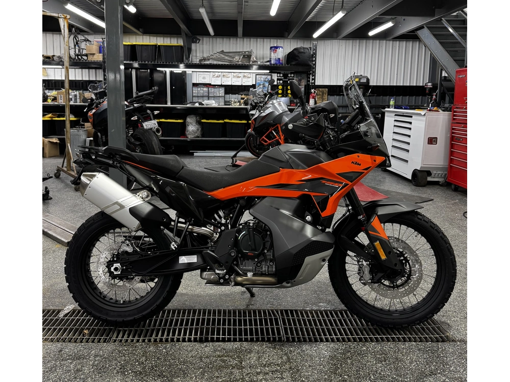Ktm 790 Adventure 2026 alt