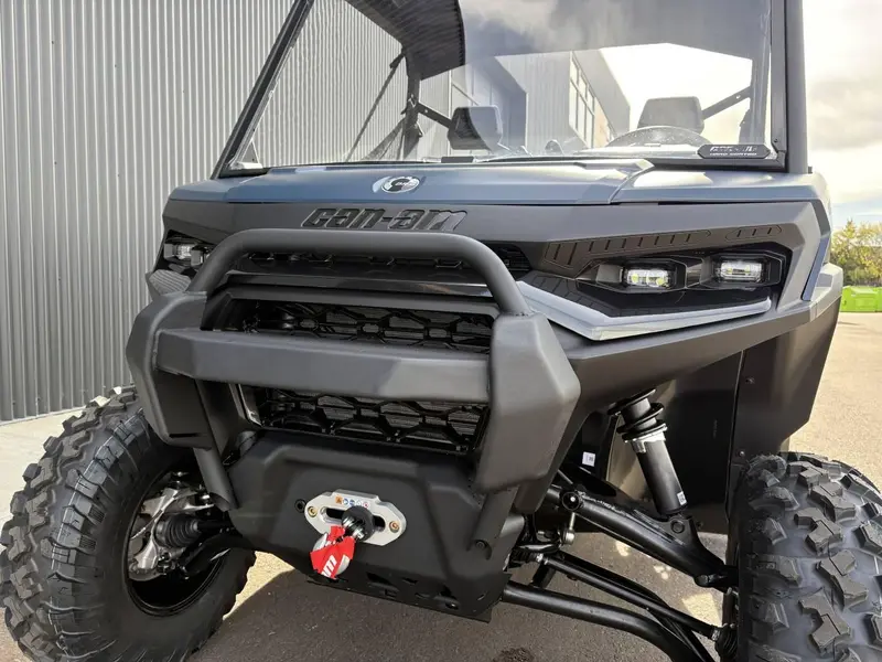 2026 Can-Am Defender XT HD11 8CTB thumbnail 7