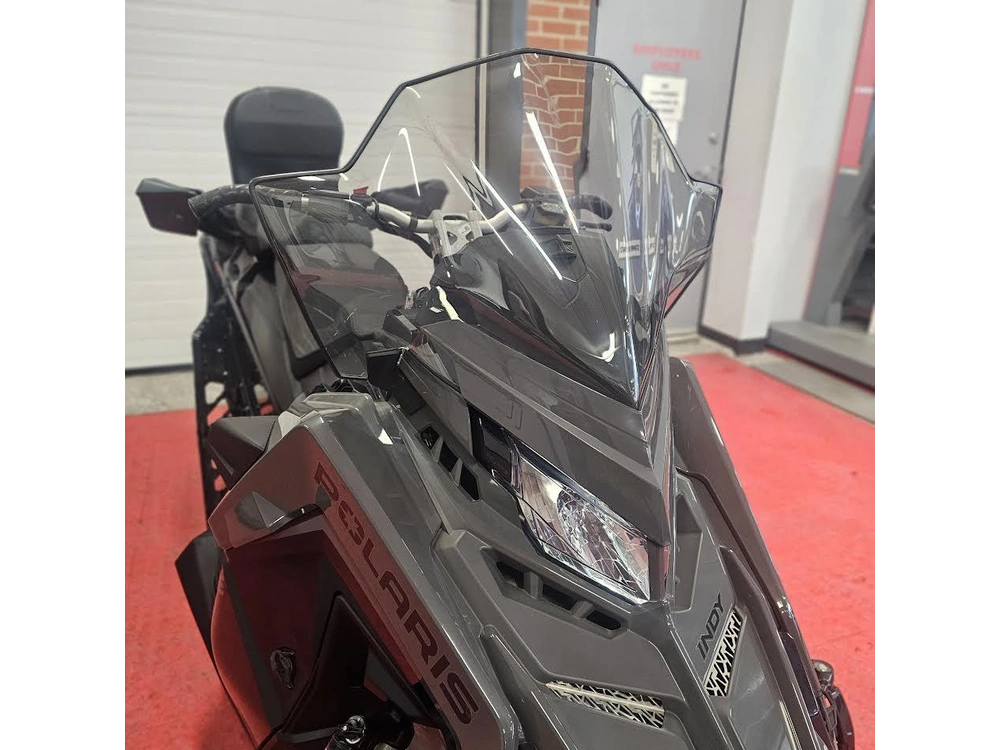 2025 Polaris 650 Indy Adventure 137 alt