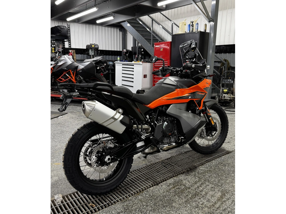 Ktm 790 Adventure 2026 alt