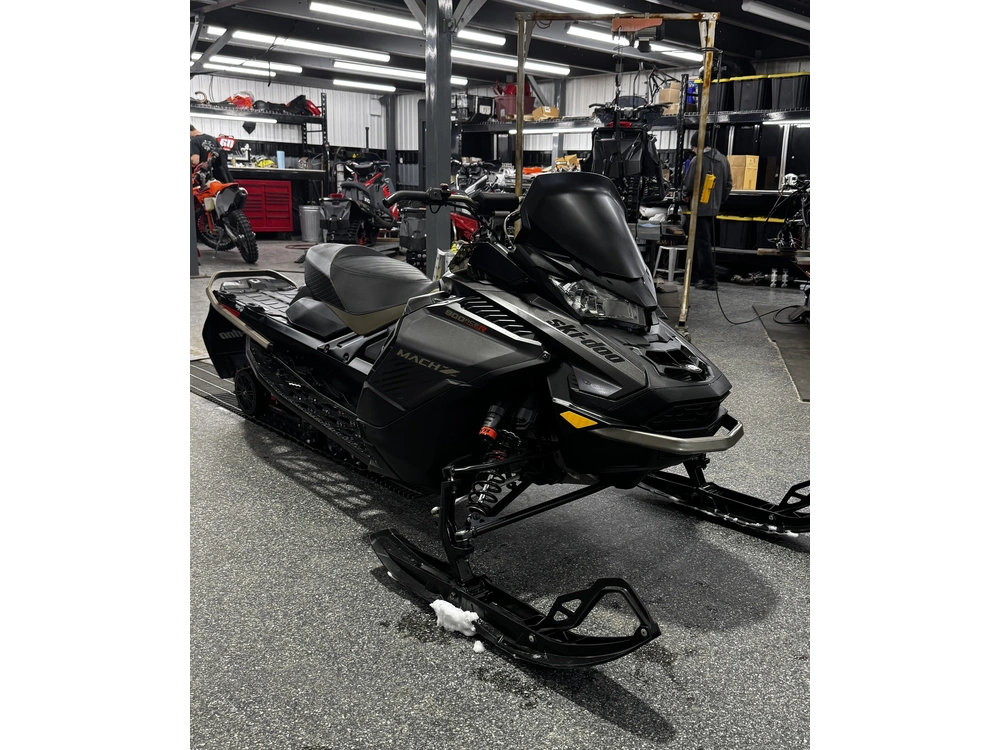 Bombardier Machz 2022 alt