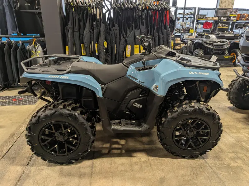 Can-Am OUTLANDER XT 700 BLUE 2026