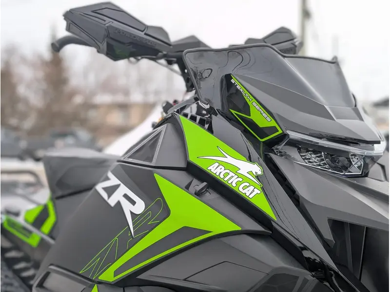 2026 Arctic Cat ZR 858 137 ATAC ES CN GRN DÉMO | SUSPENSION AJUSTABLE | 🧭 Garmin G8 – navigation intégrée haute définition 🧭 |