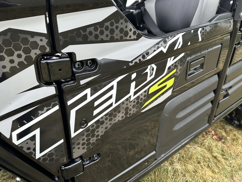 2025 Kawasaki Teryx 4 S Le alt