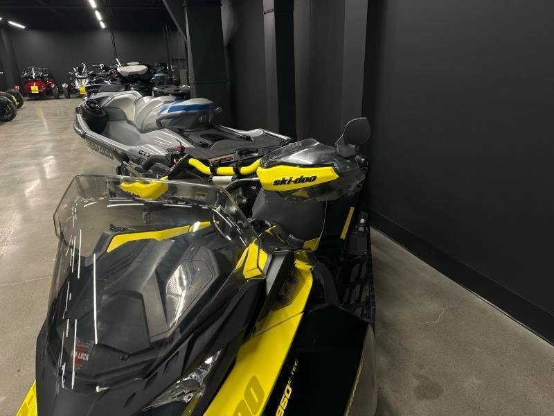 Ski-doo Renegade X 850 E-tec Ice Rippe 2022 alt