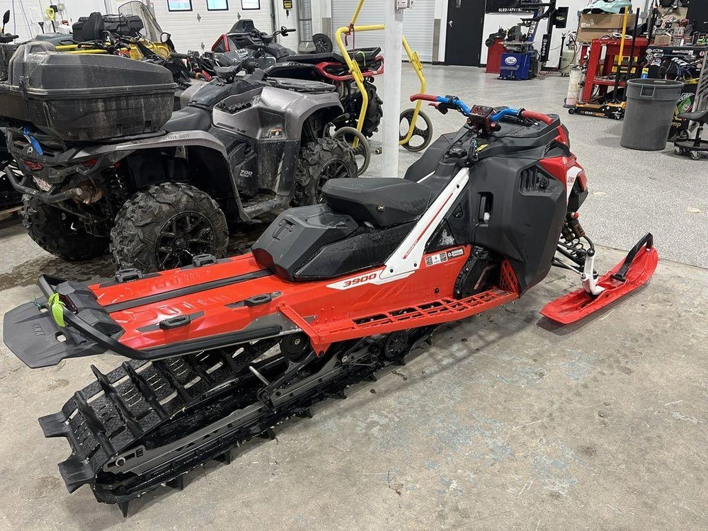 2023 Lynx Shredder Re 850 E-tec Turbo R alt