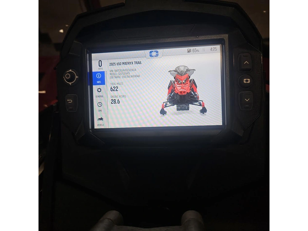 2025 Polaris 650 Indy Adventure 137 alt