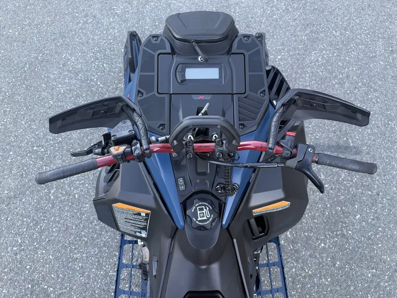 2025 Ski-Doo SUMMIT X 165" TURBO - DEMO