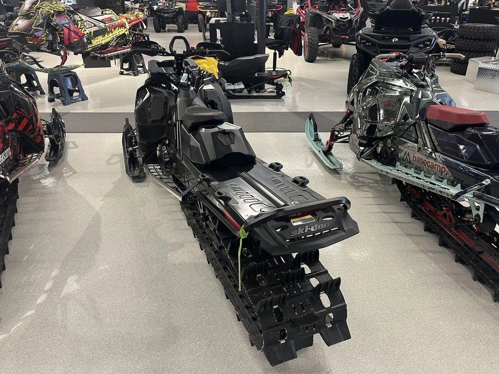 2023 Ski-doo Summit® X® With Expert Package Rotax® 850 E-tec Turbo R 165 H_alt 10.25 In. alt