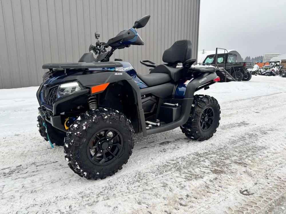 2026 Cfmoto Cforce 600 Touring alt