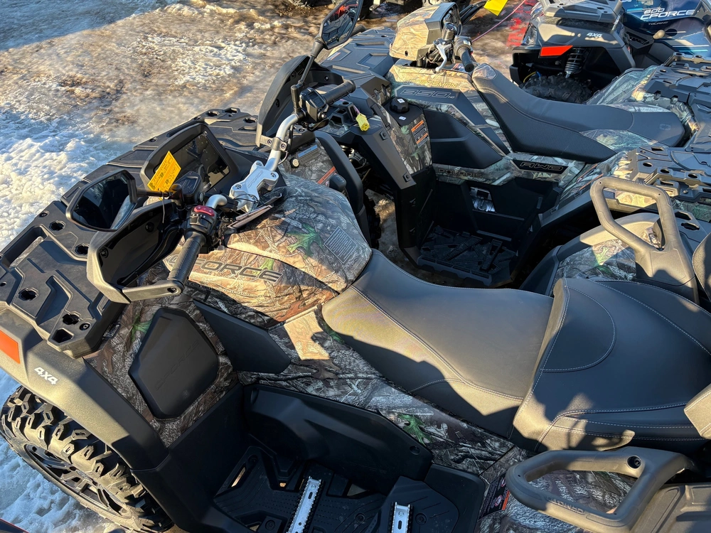 2025 Cfmoto Cforce 800 Touring alt