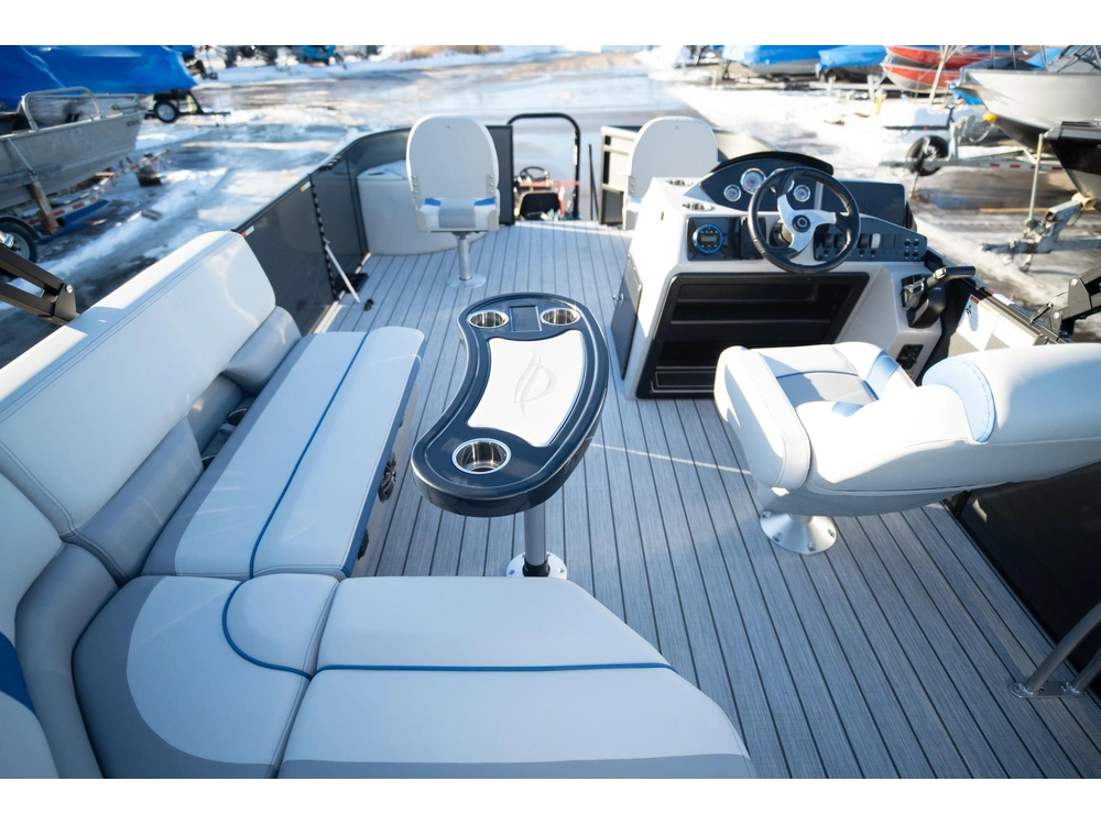 2025 Suncatcher Select 20f alt