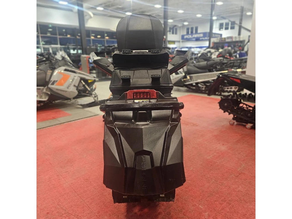 2025 Polaris 650 Indy Adventure 137 alt