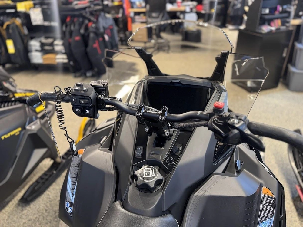 Ski-doo Renegade Adrenaline Enduro 900 Ace 2026 alt