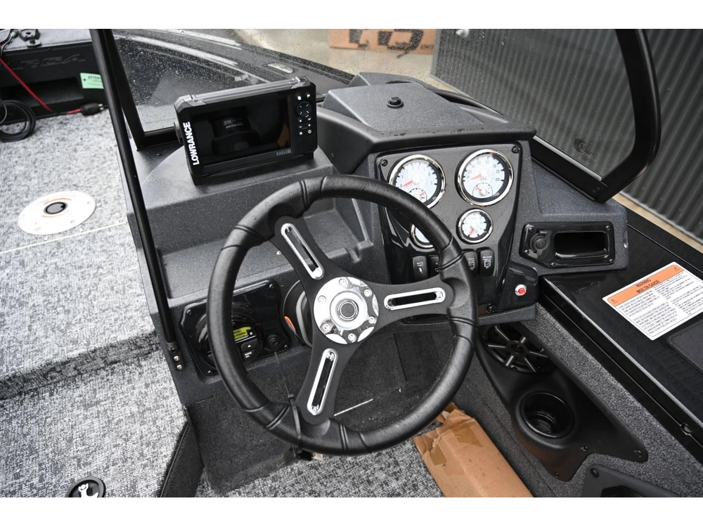 2026 Tracker Targa V 18 Combo alt