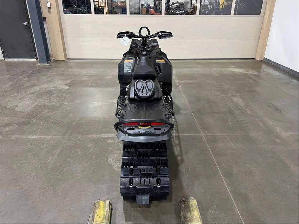 2026 Ski-doo Summit X W/ Expert Package 154 580 alt