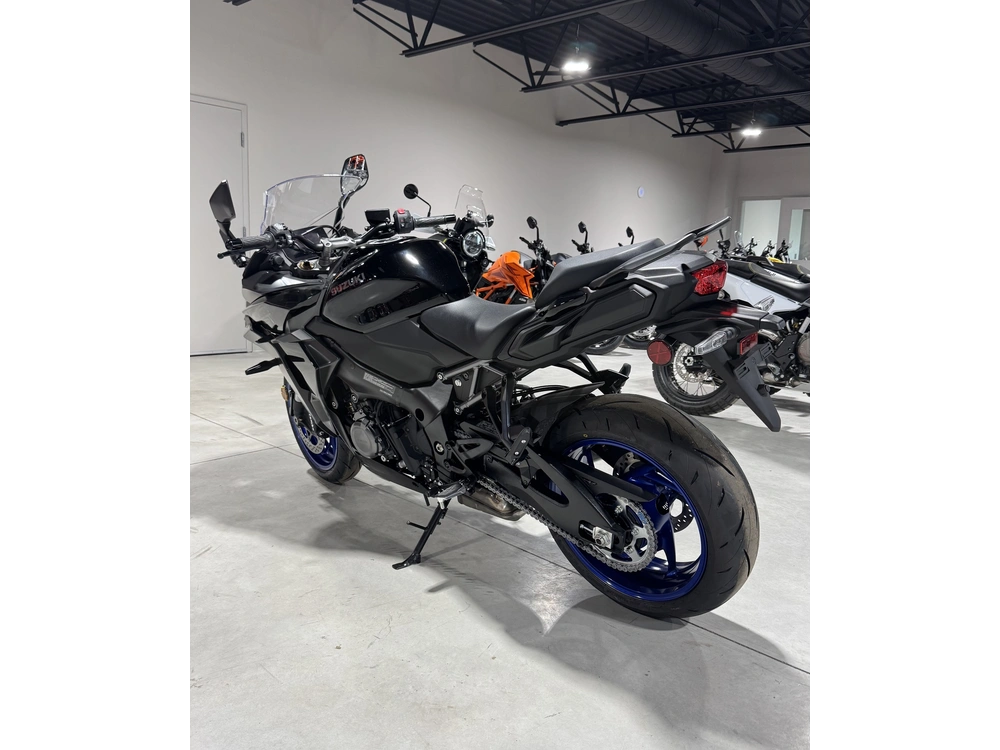 Suzuki Gsx-s1000gt 2026 alt