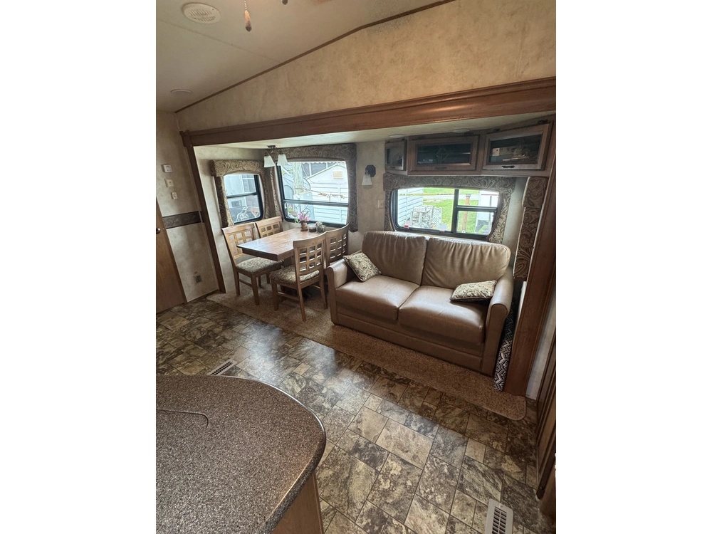 Cruiser Aire Cf 31 2012 alt