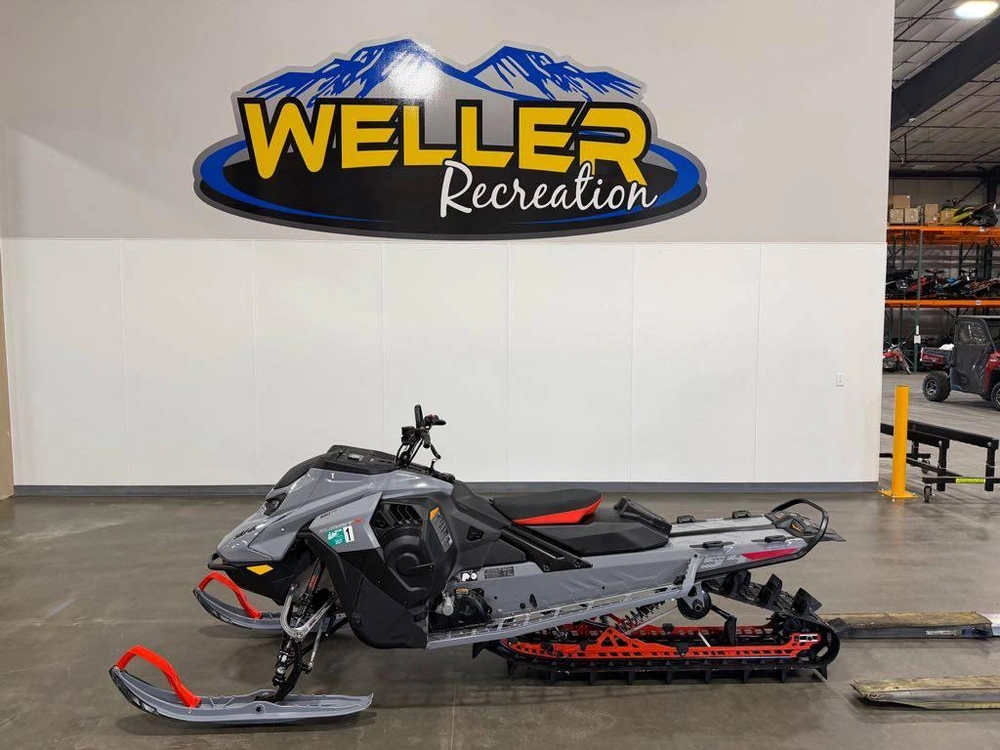 2026 Ski-doo Summit X 154 850 Shot alt