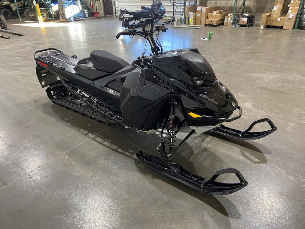 2024 Ski-doo Summit Adrenaline 154 850 Shot alt