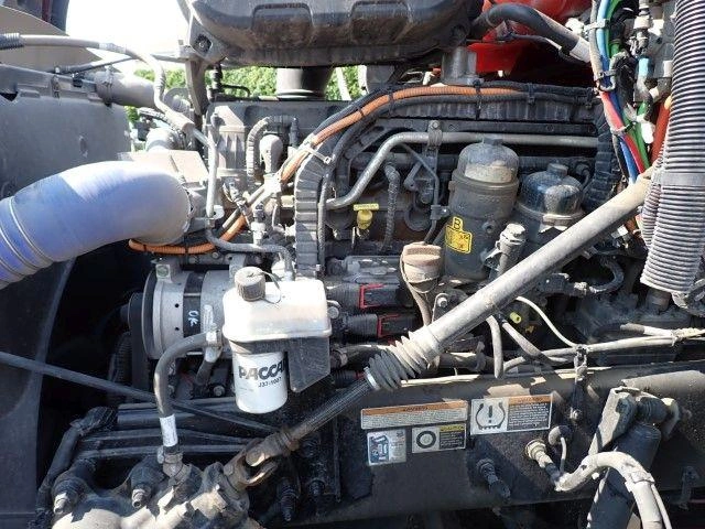 2025 Peterbilt 579