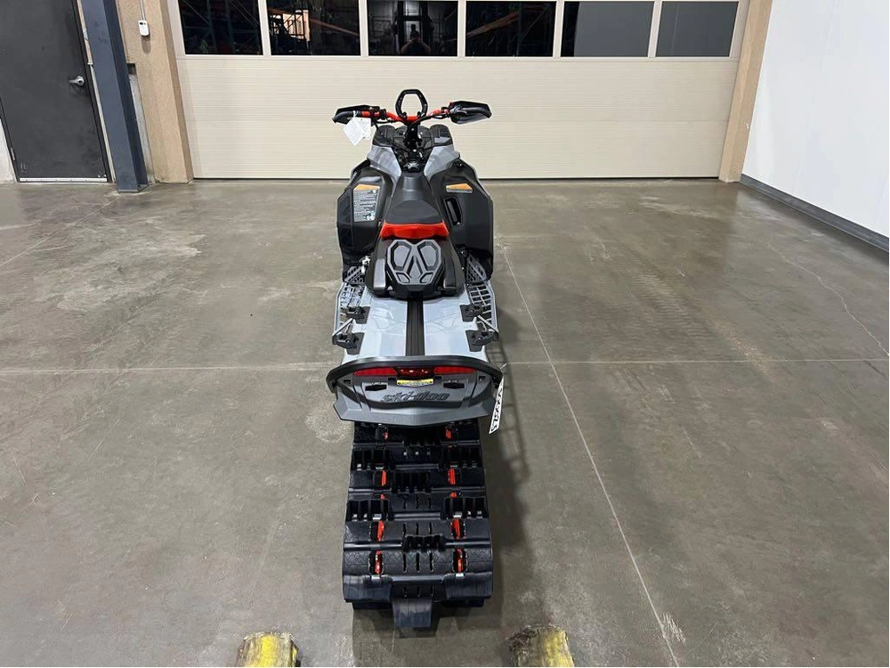 2026 Ski-doo Summit X W/ Expert Package 165 850 alt