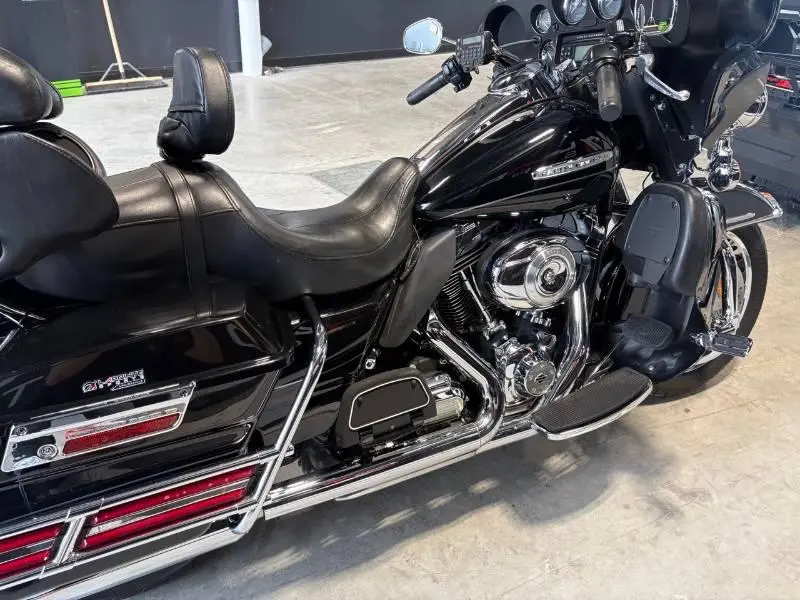 Harley-Davidson FLHTK 2012