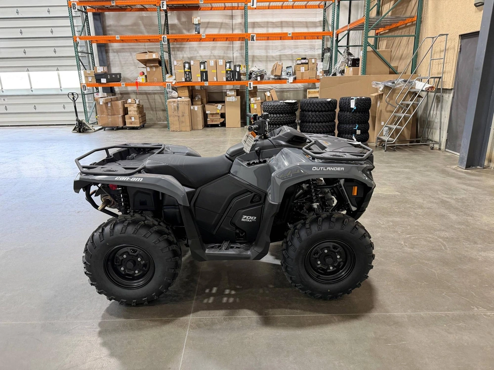 2026 Can-am Outlander Dps 700 alt