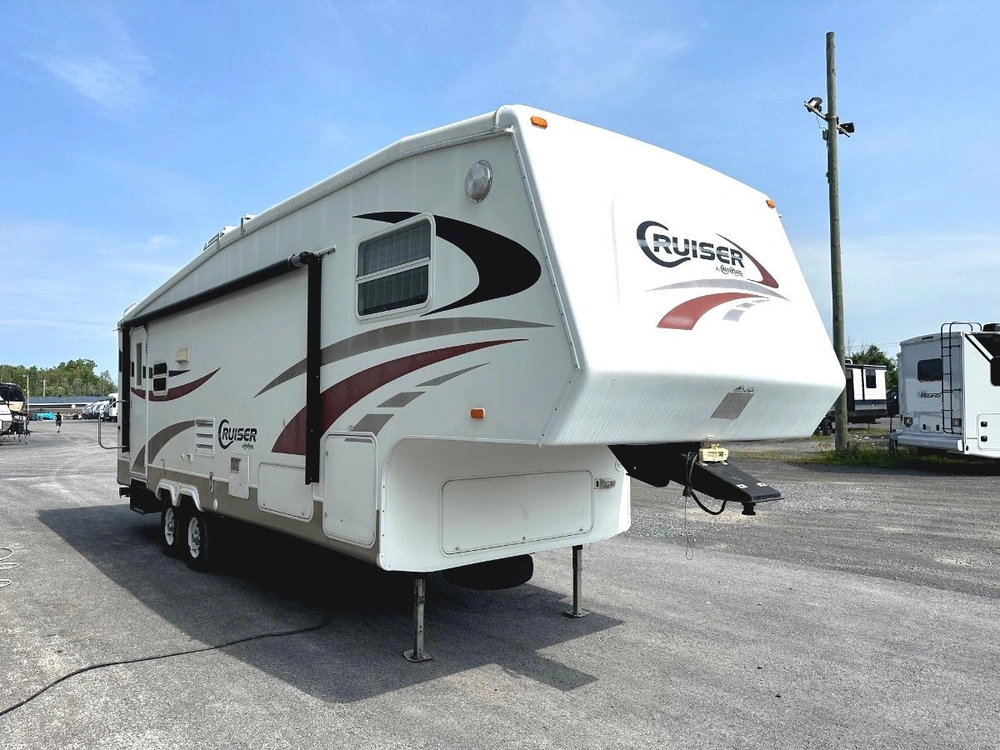 2004 Crossroads Cruiser 27rl alt