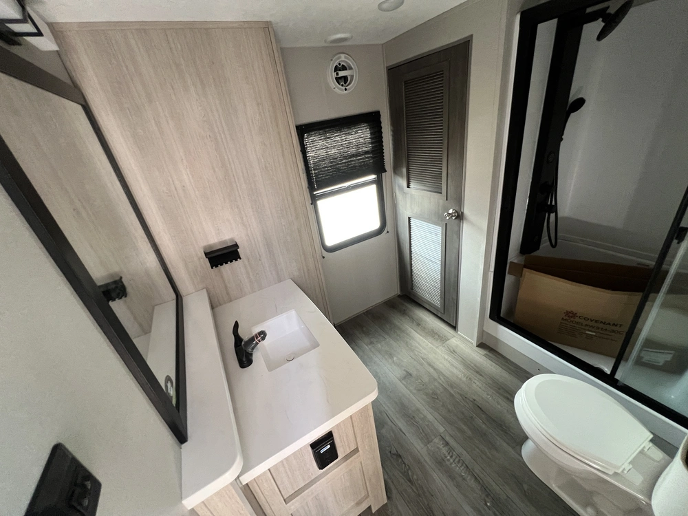 2026 Coachmen Catalina 42condo alt