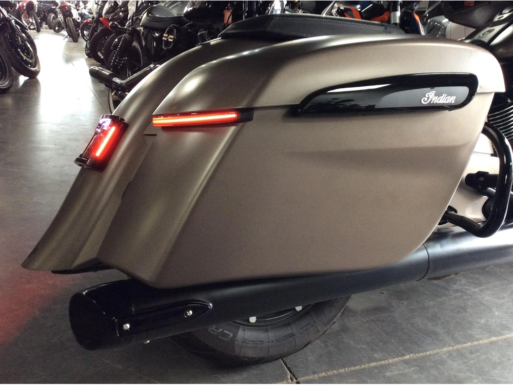 Indian Motorcycle Chief Dark Horse 2019 alt