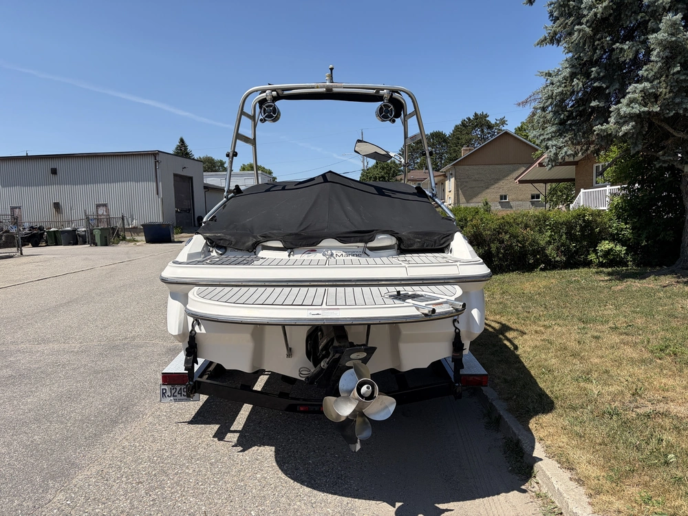 Monterey Boats 204 Sf 2012 alt
