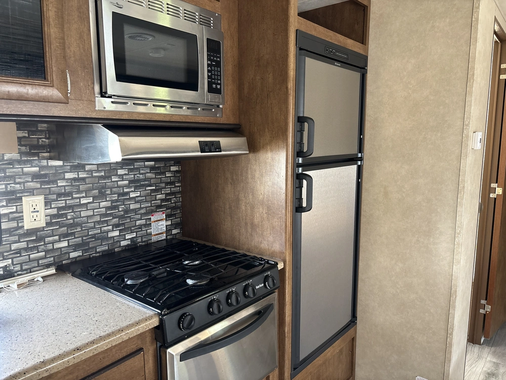 2016 Forest River Salem 31kqbts alt