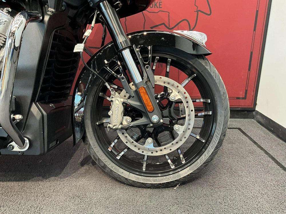 Indian Motorcycle Challenger Limited + 112 Package 2026 alt