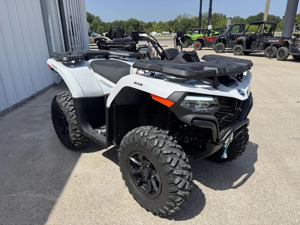 2026 Cfmoto Cforce 500 alt