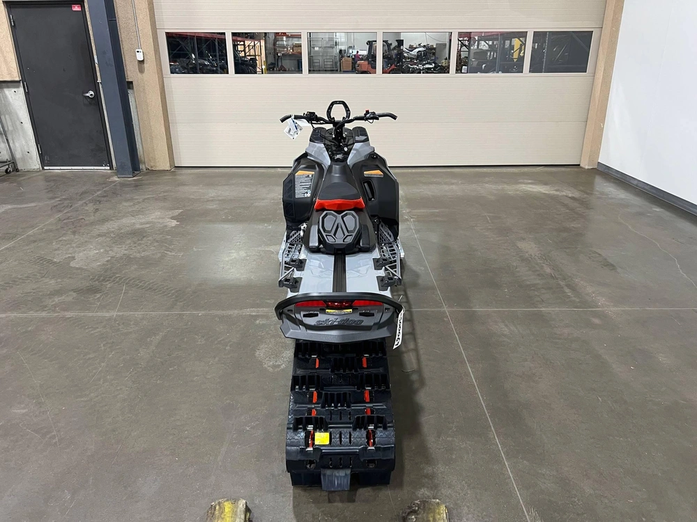 2026 Ski-doo Summit X 165 850 3" S alt