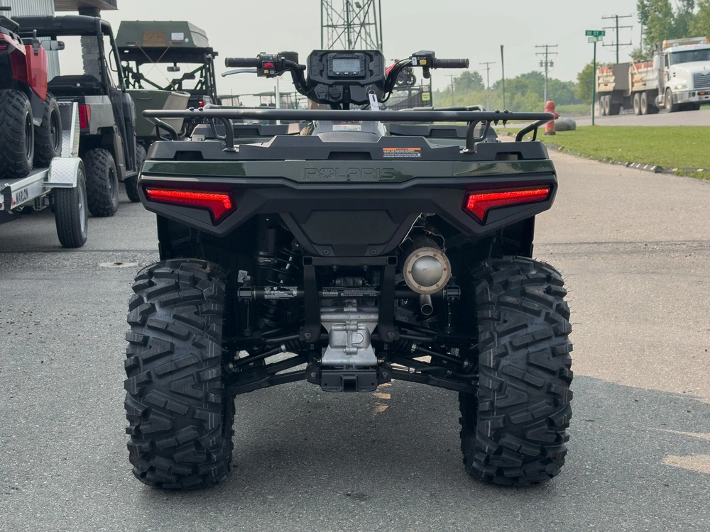 2026 Polaris Sportsman 570 Premium - 40th Anniversary Edition Treeline Green Metallic alt